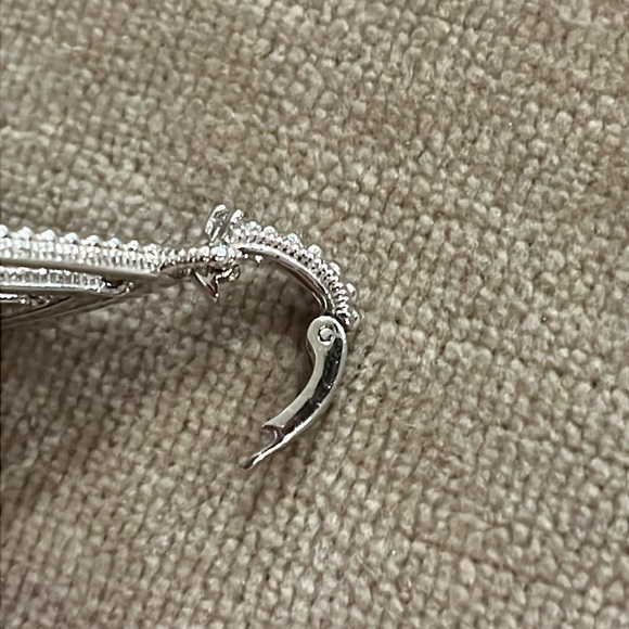 Judith Ripka Sterling Silver Opaque Blue Saphire & White Saphire Enhancer - Picture 7 of 10